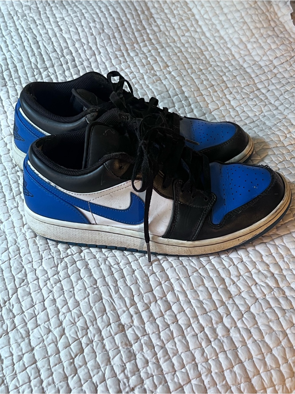 Men's Blue/Black/White Low-Top Nike Athletic Sneakers